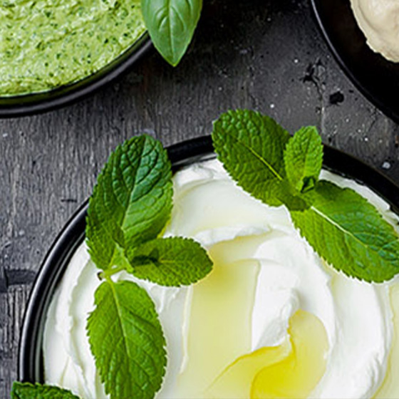 Salse con menta per carne, pesce e verdure