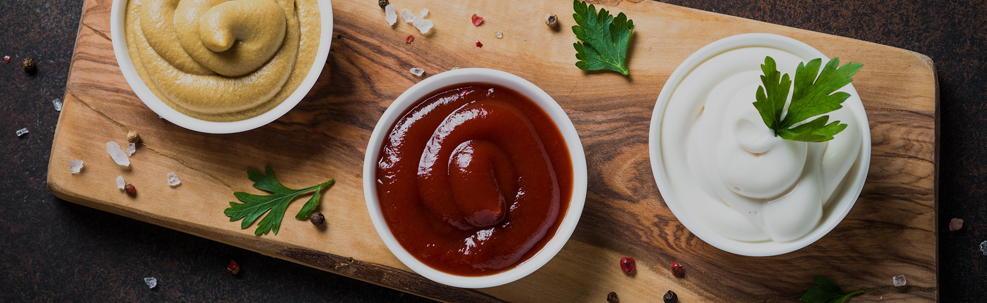 Le salse perfette per condire l'insalata