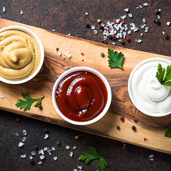 Le salse perfette per condire l&#8217;insalata