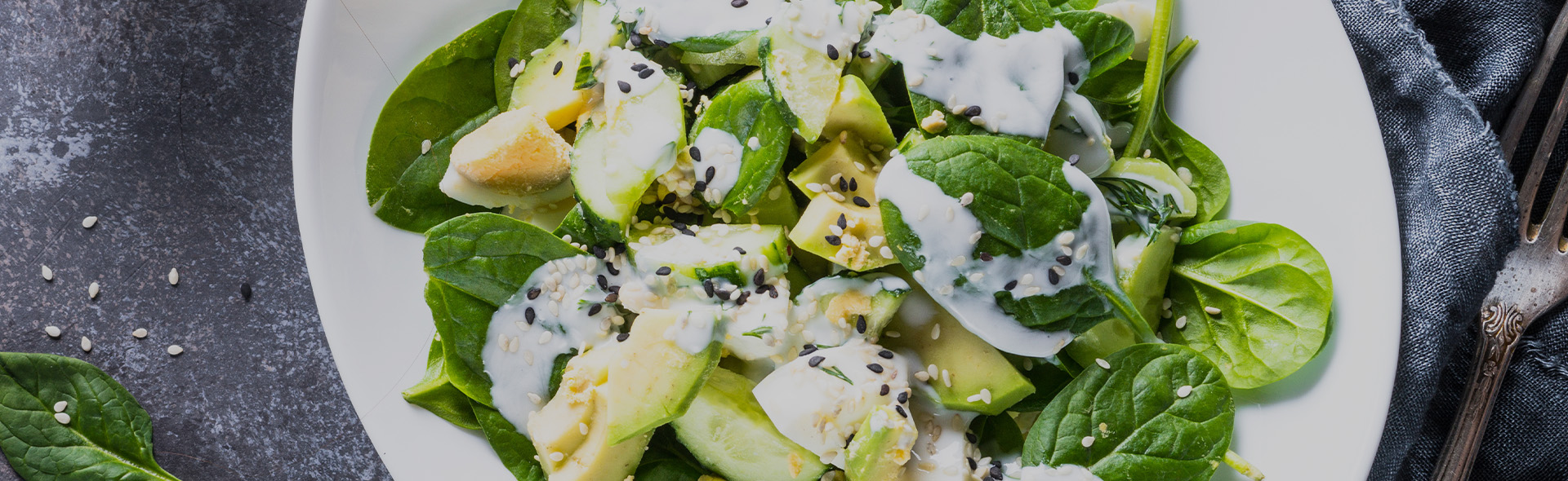 Salsa allo yogurt per insalate di tutti i gusti