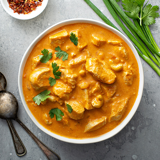 La salsa al curry per pollo, riso e molto altro