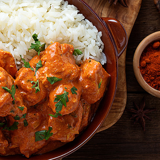 La salsa al curry per pollo, riso e molto altro