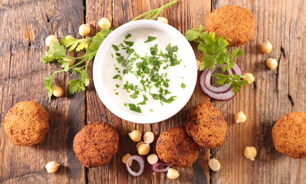 falafel con salsa