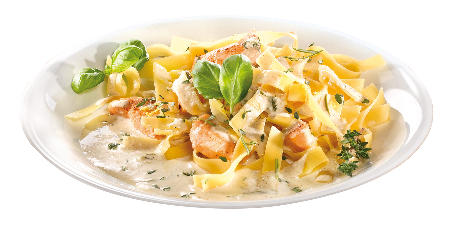 Tagliatelle al salmone con cren rafano