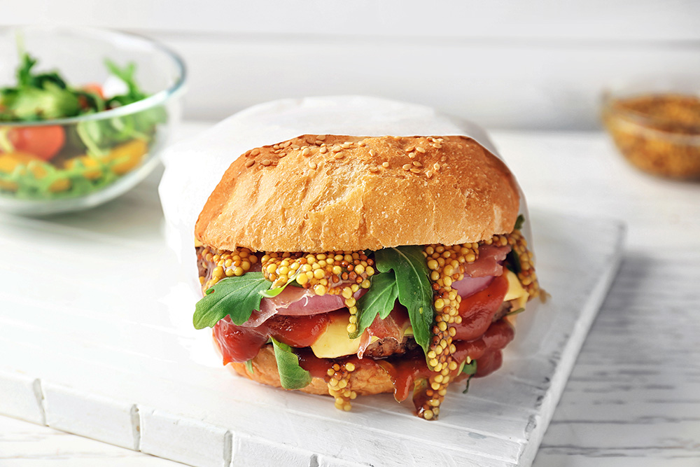 panino di carne con salsa alla senape