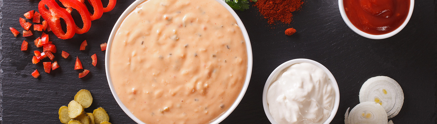 Gli ingredienti e gli abbinamenti della salsa rosa
