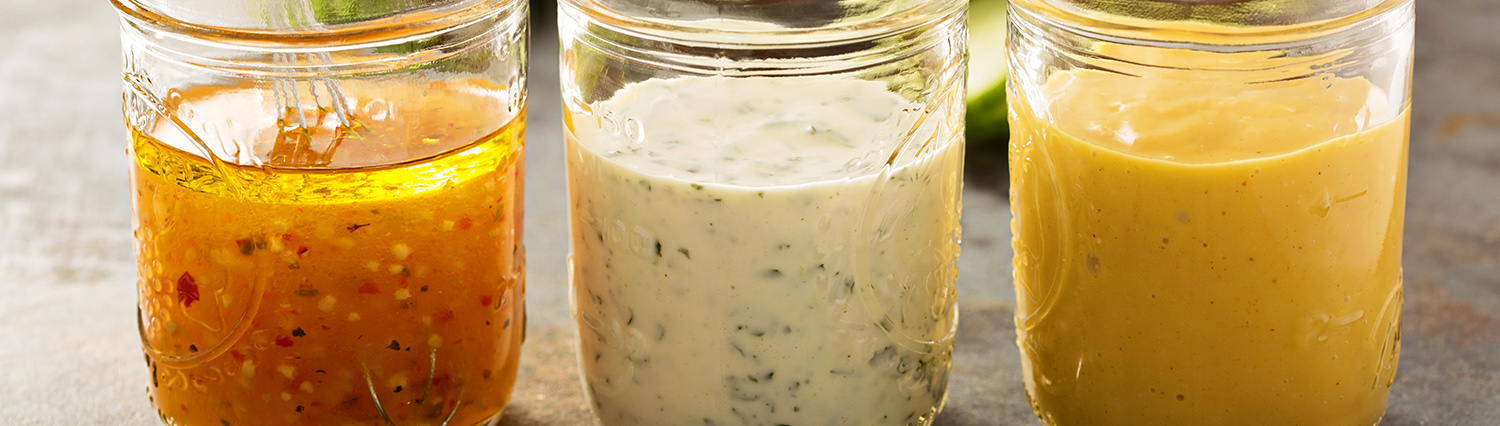 Le salse perfette per condire l&#8217;insalata