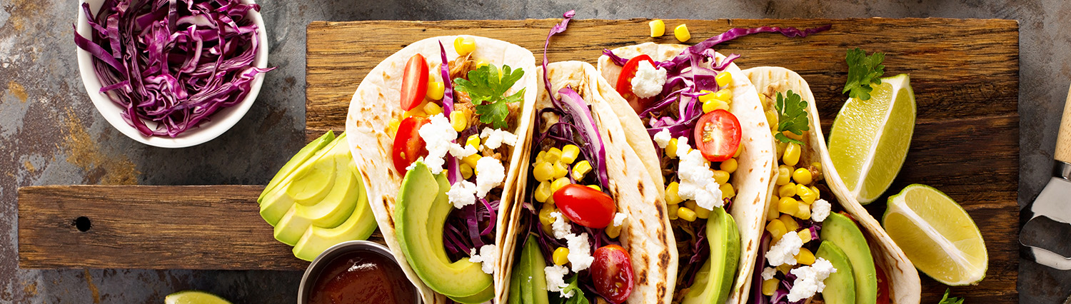 Tacos vegetariani con gustose salse vegetariane